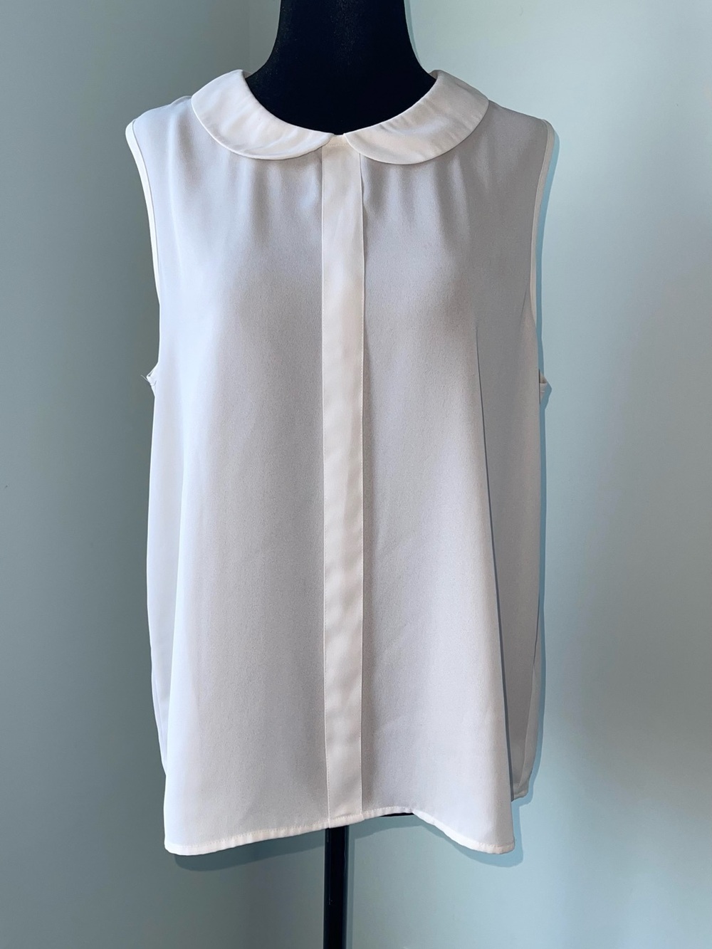 {5 for $10} Sleeveless Peter Pan Collar blouse